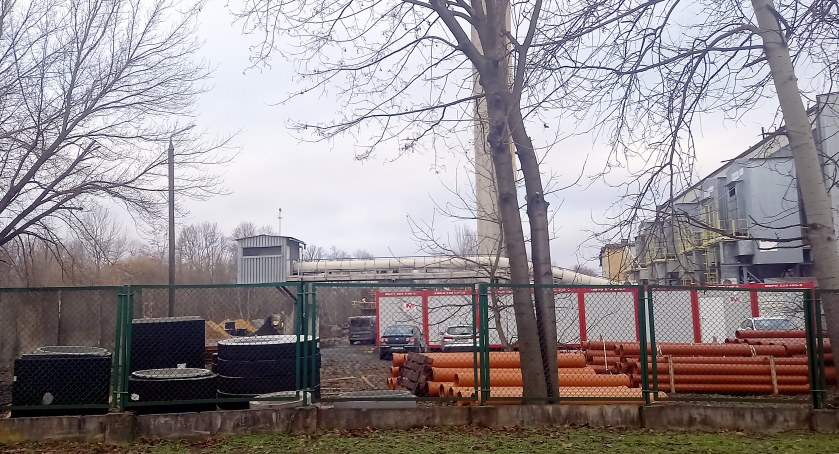 Zdjęcie: Teren Ciepłowni przy ul. Ostrowieckiej, na której miała powstać spalarnia odpadów