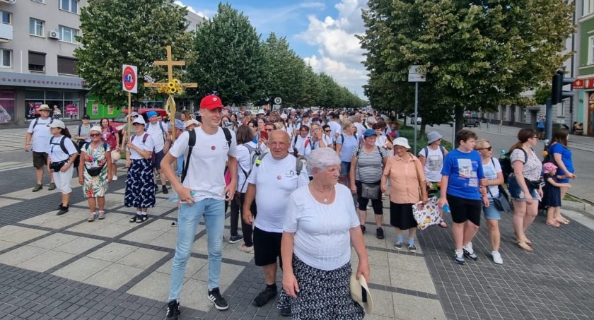 na zdjęciu: starachowicka pielgrzymka już w Częstochowie