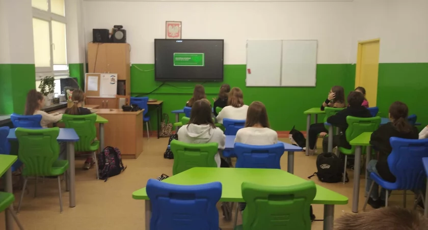 Dzięki nowoczesnej ekopracowni uczniowie zyskają przyjazne miejsca do nauki i rozwijania zainteresowań z zakresu przedmiotów przyrodniczych. 