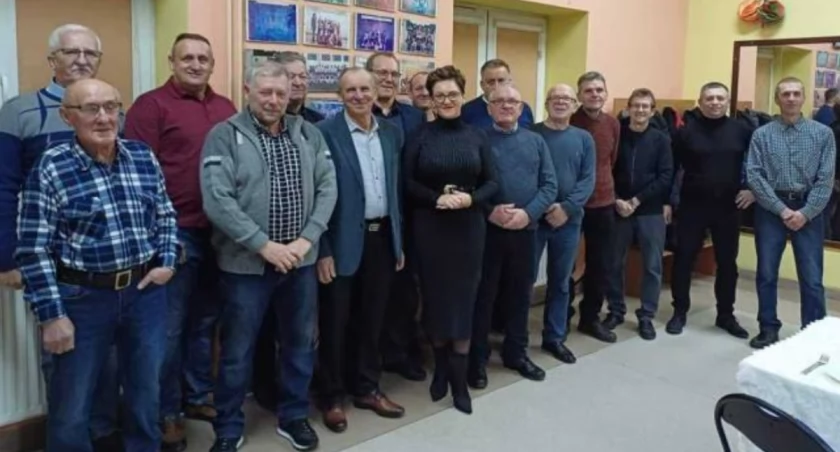 Puchary w kilkunastu kategoriach wręczyła Marzena Bernat, wójt Gminy Brody