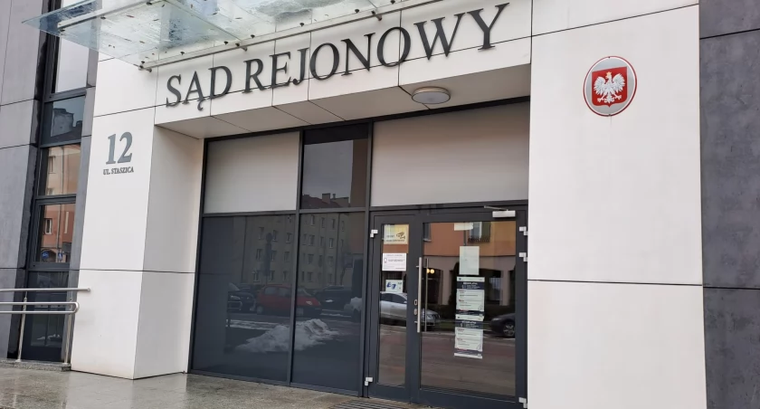 Historia kobiety i jej ojca znalazła finał w Sądzie Rejonowym w Starachowicach 