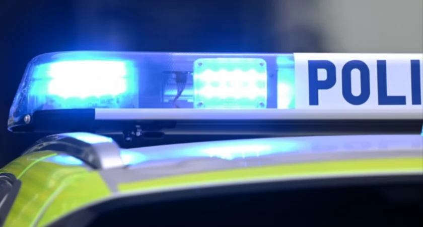 Ok. godz. 8 w Iłży, na odcinku drogi wojewódzkiej nr 747 kobieta siedząca za kierownicą pojazdu marki Volkswagen Polo, najprawdopodobniej nie dostosowała prędkości do warunków panujących na drodze