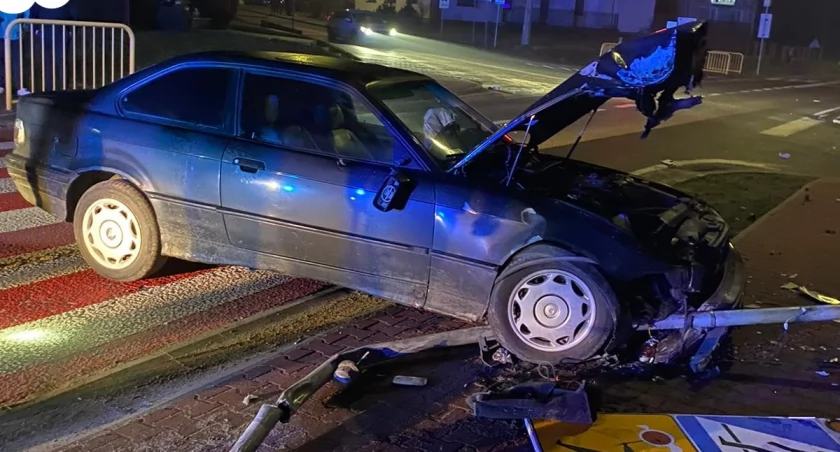 Apele i prośby stróżów prawa o przestrzeganiu przepisów i zagrożeniach jakie wynikają z ich łamania najwyraźniej nie wszyscy z kierujących postanowili wziąć do siebie