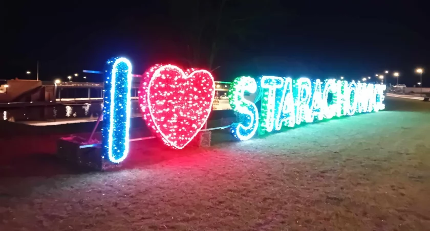 Wymowny napis I love Starachowice nie zaspokoi potrzeb fizjologicznych