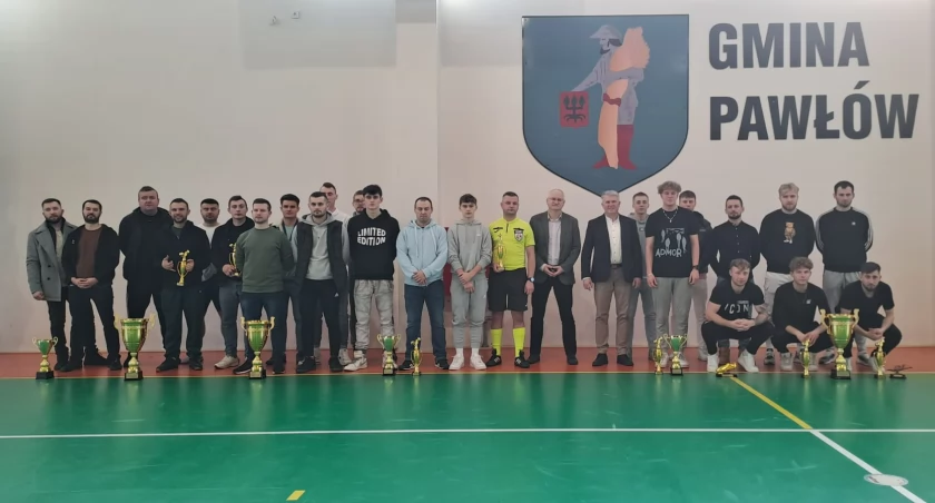 Zmagania z dorobkiem ponad 100 zgromadzonych punktów wygrali futboliści Arki Pawłów