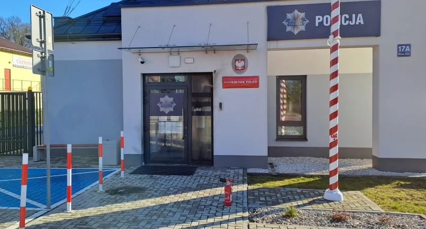 Zdjęcie:  Posterunek policji w Mircu zaatakowany koktajlem Mołotowa przez napastnika 