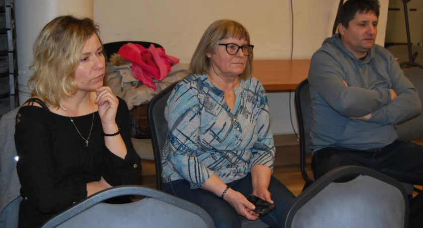 Wnioskująca o podwyższenie bonifikaty Sylwia Bujnowska (na zdjęciu z lewej)