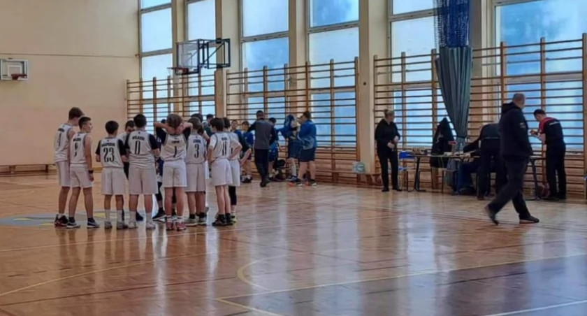 Krakowska Wisła, a zatem jeden z głównych faworytów do wygrania ligi, a także ekipa plasująca się na czele ligowej tabeli postawiła trudne warunki