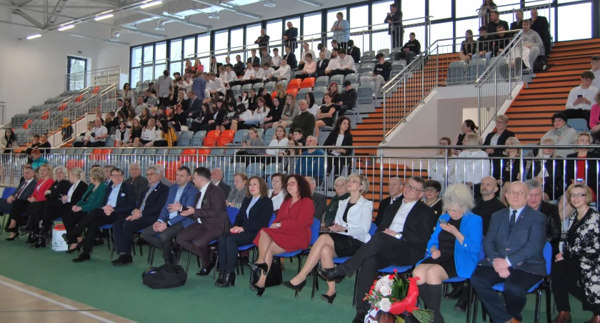 Odnowiona hala sportowa przy ZSZ nr 3 prezentuje się doskonale 