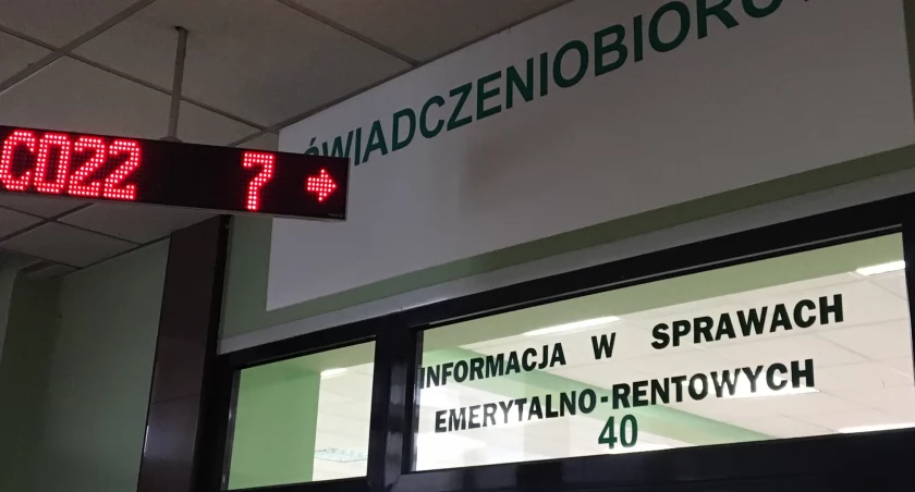 Oszuści podszywają się pod Zakłąd Ubezpieczeń Społecznych