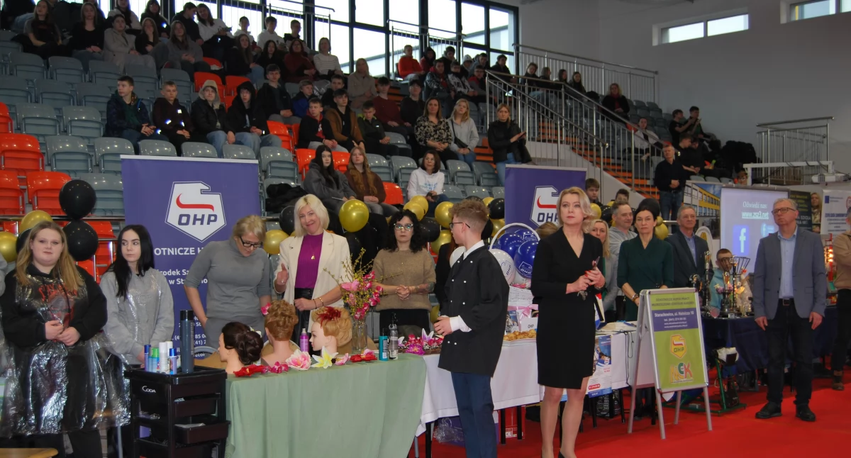 Świętokrzyska Giełda Szkół odbyła się w hali sportowej ZSZ nr 3 w Starachowicach