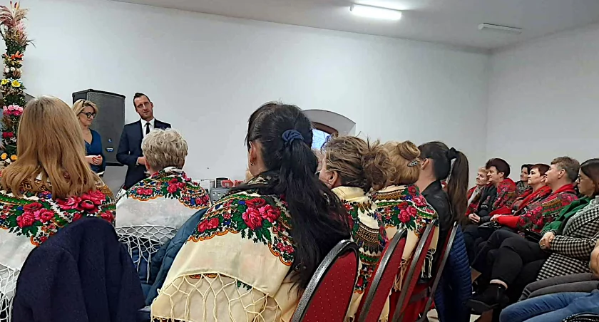Zdjęcie: Łukasz Korus z żoną Katarzyną rozmawiali z KGW z gm. Pawłów