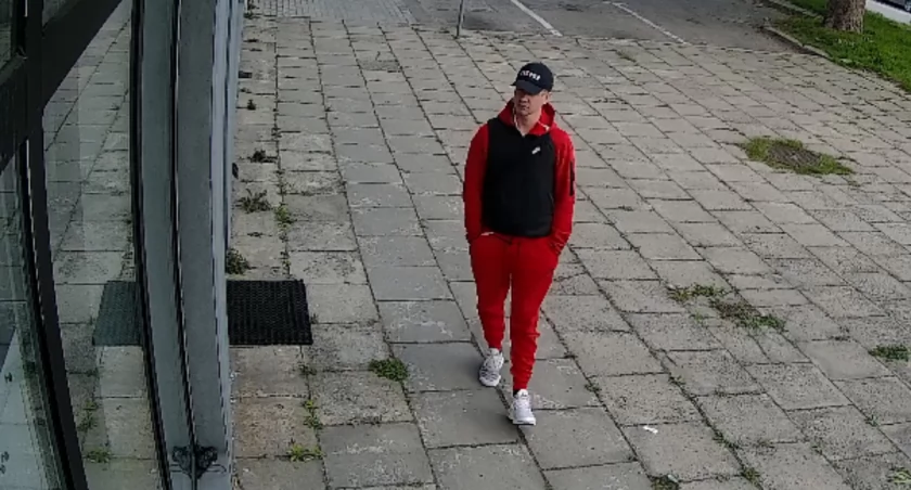 Dzwoniący podawał się za policjanta 
