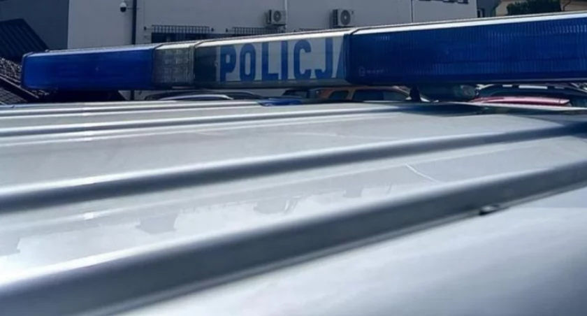 Stróże prawa ze starachowickiej drogówki ukarali 50-letniego kierowcę mandatem 