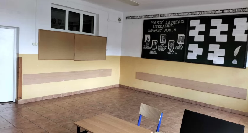 W Szkole Podstawowej w Rezpinie są pomieszczenia, które można zaadaptować na sale sensoryczną