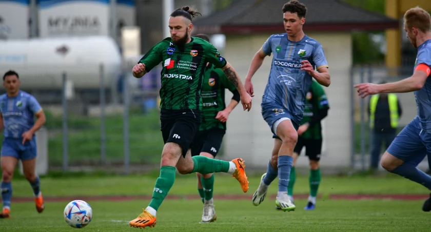 Spotkanie KSZO Ostrowiec Św. - Star Starachowice odbędzie się na stadionie przy ul. Świętokrzyskiej