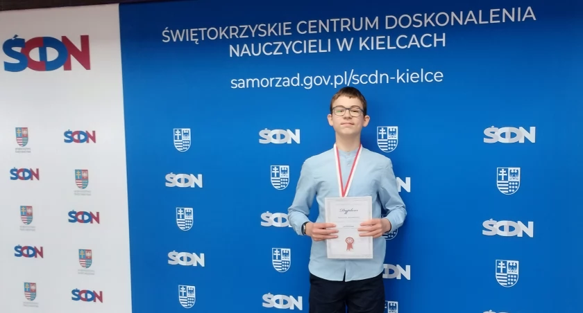 Dominik Grudnicki, uczeń Szkoły Podstawowej nr 13 w Starachowicach został laureatem XI Wojewódzkiego Konkursu Języka Angielskiego