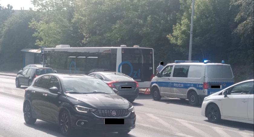 Do zdarzenia z udziałem kierowcy autobusu i toyoty doszło ok. godz. 15 