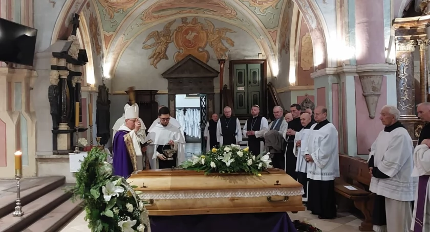 Ostatnie pożegnanie Ojca Cherubina (fot. Opactwo Cystersów w Wąchocku)