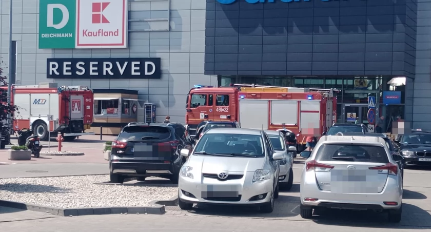 Na miejscu pojawiły się dwa zastępy ratowników ze starachowickiej JRG