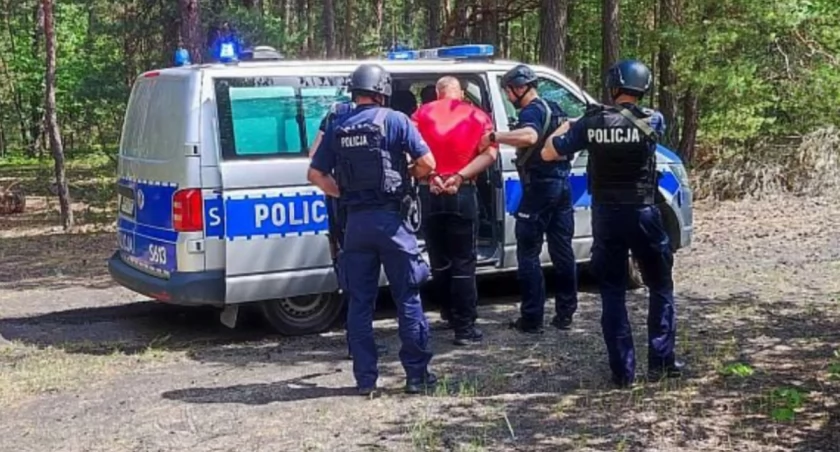 Napastnika udało się obezwładnić, a następnie zatrzymać 