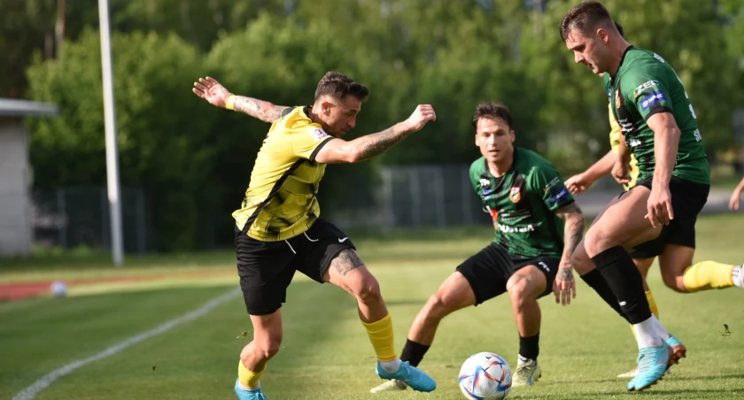 W piątkowe popołudnie drużyna z miasta nad Kamienną pokonał 2:1 Wieczystą Kraków 