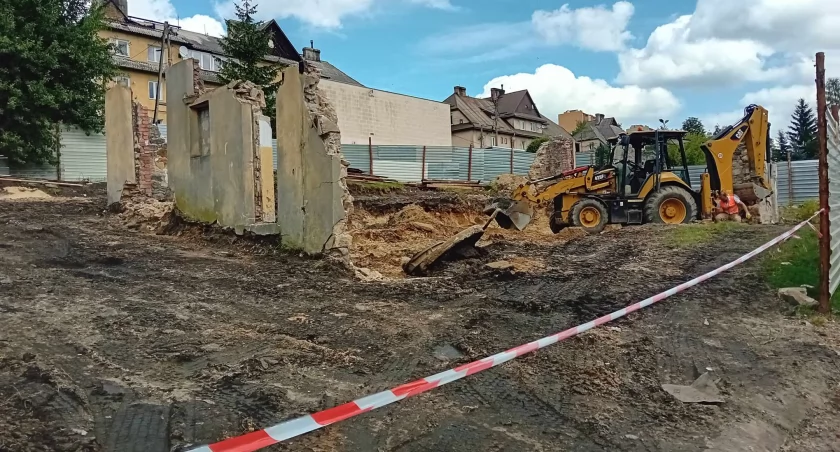 Za rako mieszkania w tym miejscu powinny być gotowe - zapowiada prezydent.