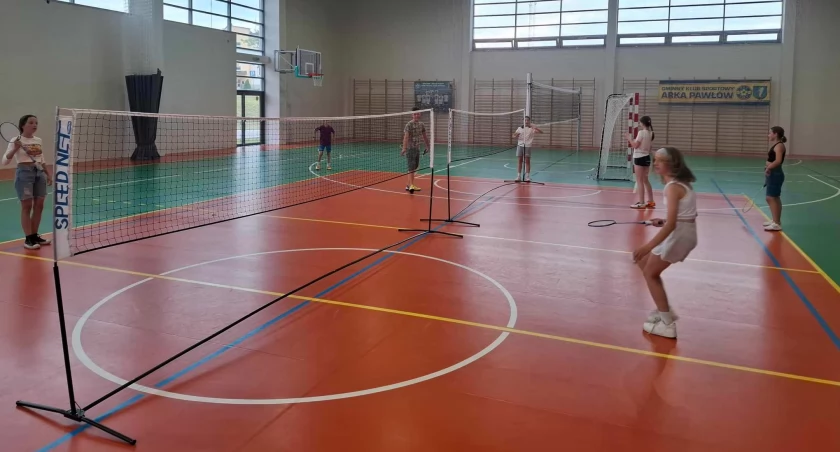 Zdjęcie: zajęcia z badmintona 