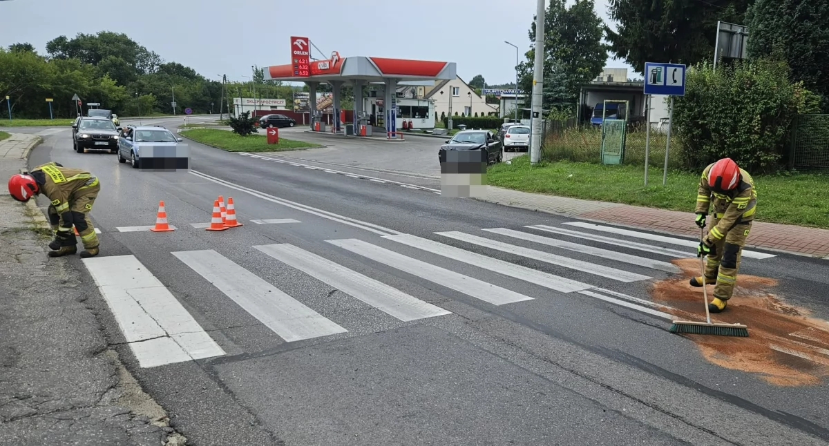 Wypadki drogowe, Zderzenie dwóch samochodów Starachowicach okazał sprawcą - zdjęcie, fotografia