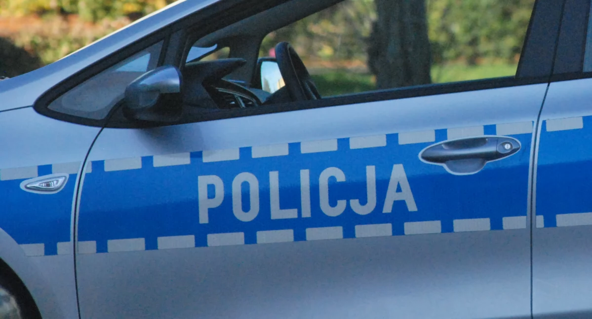 Kronika policyjna, Zabrał cudzy portfel płacił swoimi kartami Policjantom namierzyć - zdjęcie, fotografia