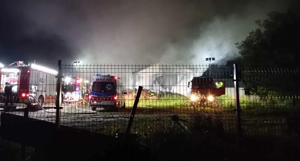 Pożary, Nocny pożar Nieczulicach Wartość strat oszacowana złotych - zdjęcie, fotografia