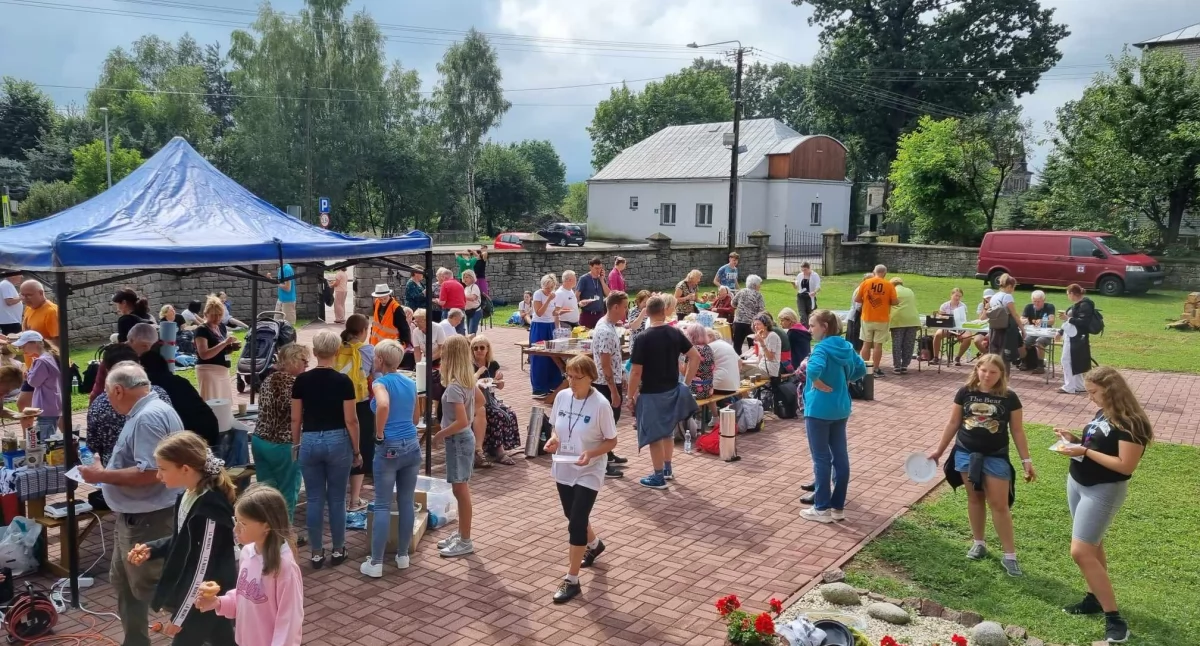 Kościół, Czwarty dzień pielgrzymki Starachowic Jasną Górę minął szczęśliwie FOTOGRAFIE - zdjęcie, fotografia