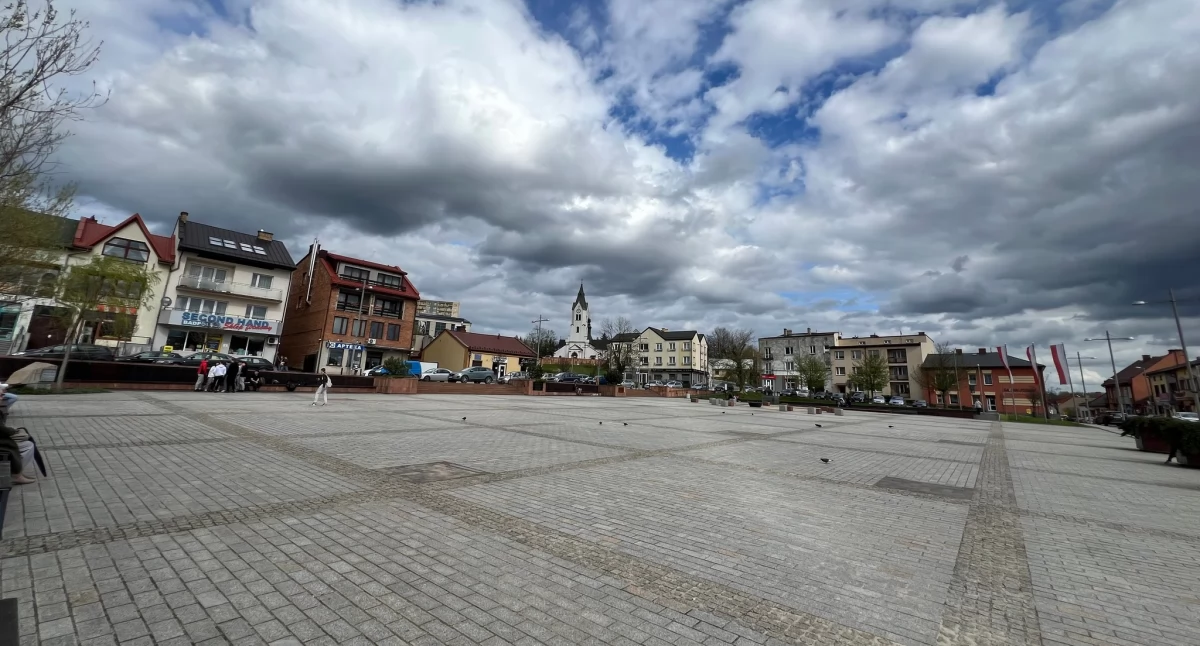 Interwencje, Mniej betonu więcej zieleni rynku - zdjęcie, fotografia