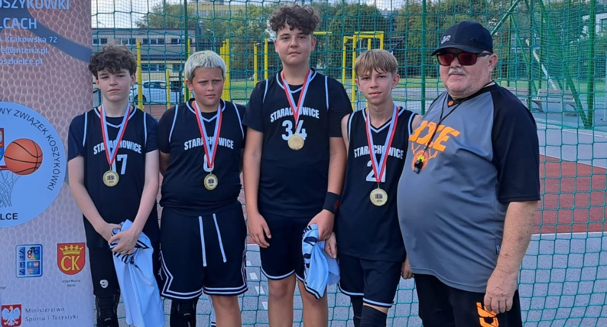 Koszykówka, Triumf koszykarzy Basketu Starachowice Kielcach zagrali koncertowo - zdjęcie, fotografia