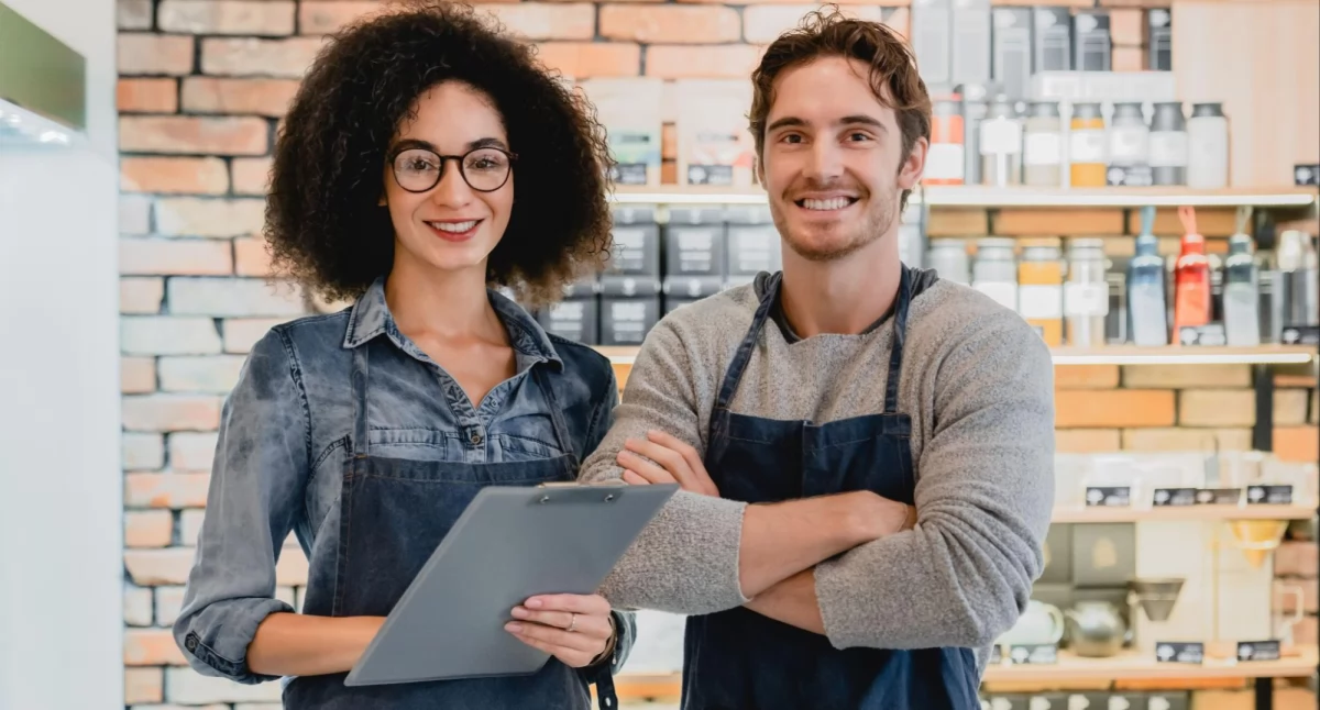 Materiały promocyjne, Marketing internetowy małych warto inwestować - zdjęcie, fotografia