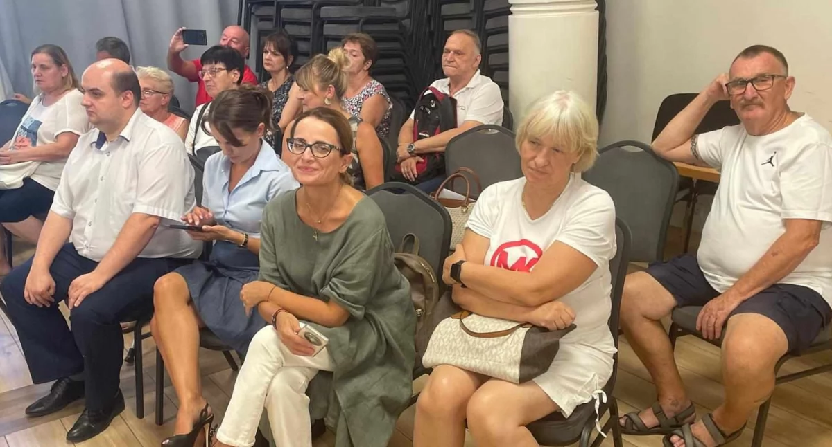 Mieszkańcy z rynku obecni na sesji wyrazili swoje zdanie na temat koncepcji zagospodarowania rynku