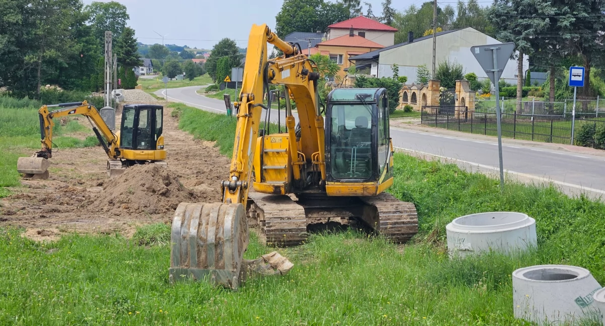 Informator gminy Pawłów , Kanalizacja sanitarna Rzepinie Kolonii - zdjęcie, fotografia