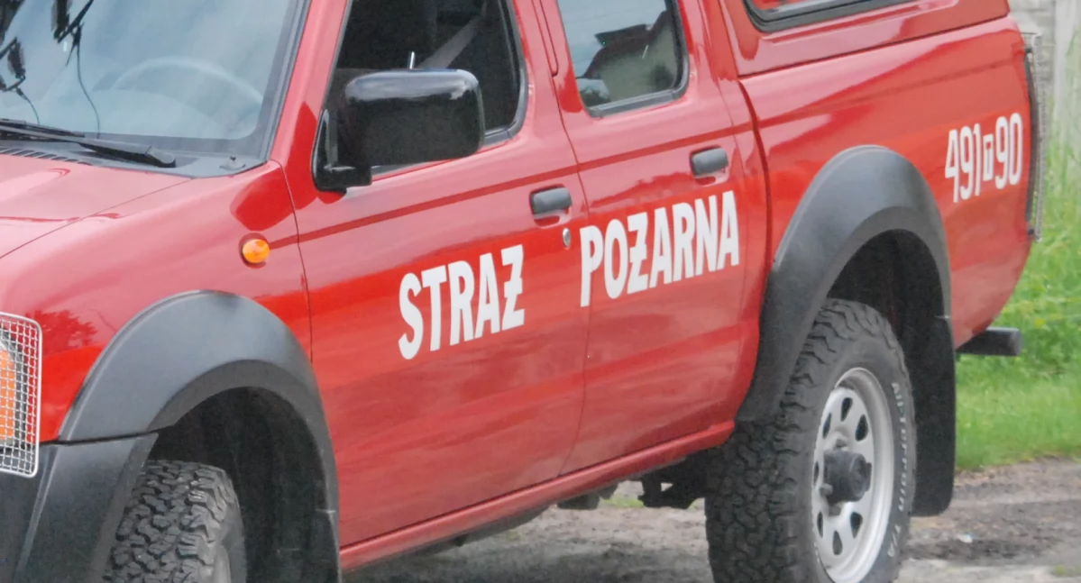 Straż Pożarna, Nieprzytomna kobieta mieszkaniu Krynkach Pomogli strażacy - zdjęcie, fotografia