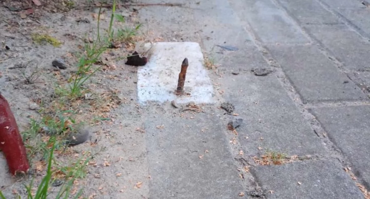 Na placu pod Skłakami trzeba uważać