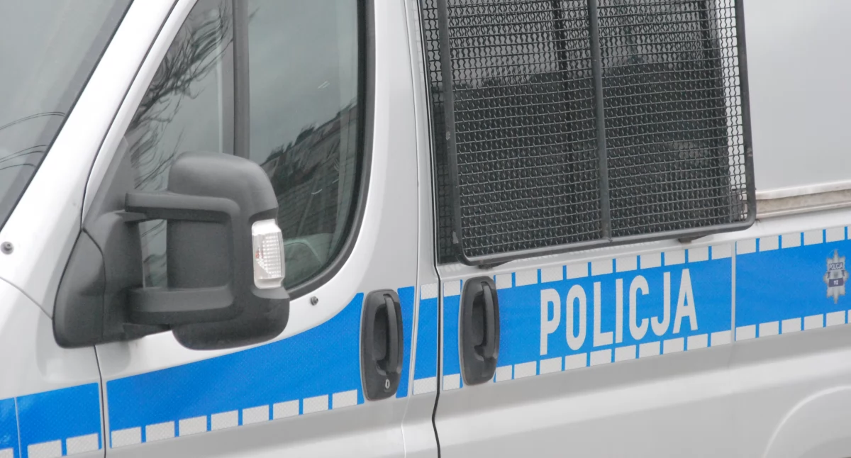 Kronika policyjna, Kradzież włamaniem Starachowicach Zniknęły elektronarzędzia - zdjęcie, fotografia
