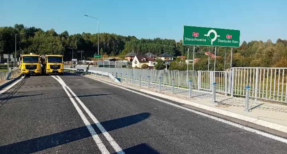 Busy będą jeździły przez nowo oddaną północno-zachodnią obwodnicę Starachowic