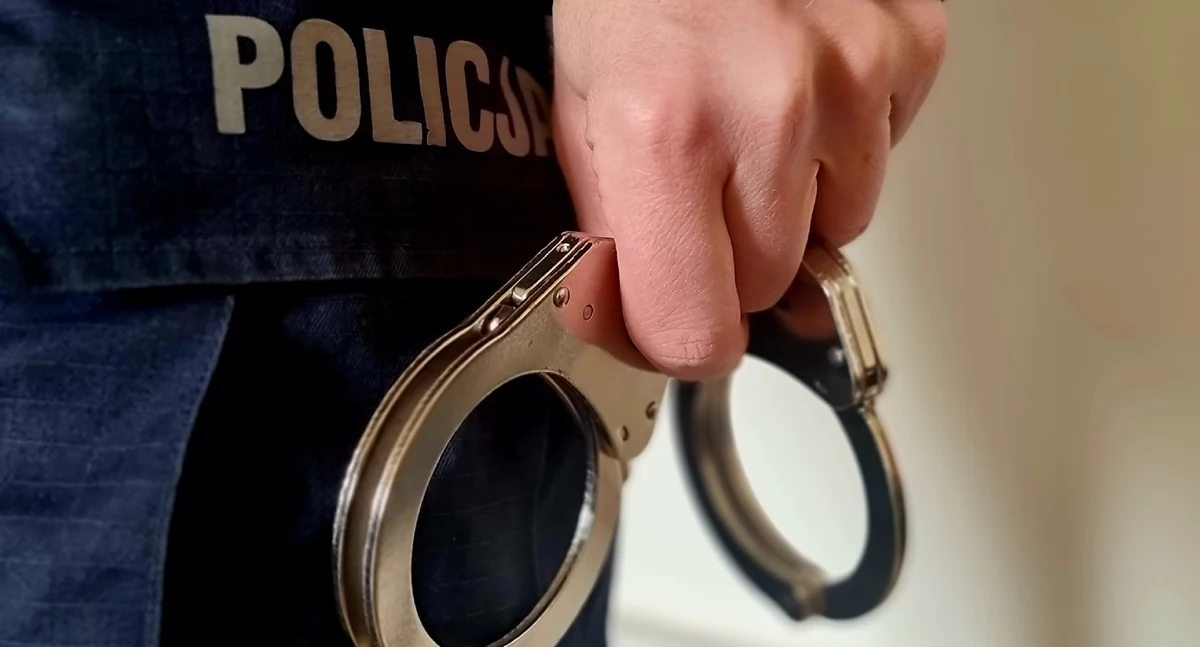 Kryminalne, Zatrzymany posiadanie znacznych ilości narkotyków Amfetamina marihuana mieszkaniu - zdjęcie, fotografia