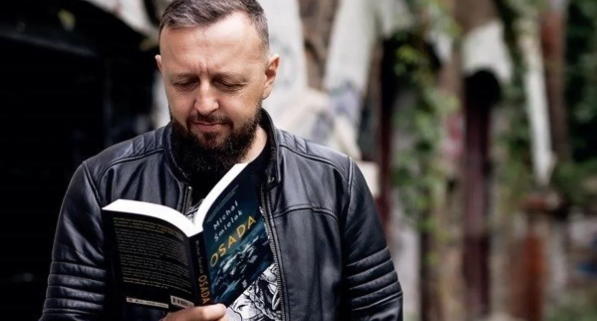 Wydarzenia, Spotkanie autorskie Michałem Śmielakiem Starachowicach - zdjęcie, fotografia