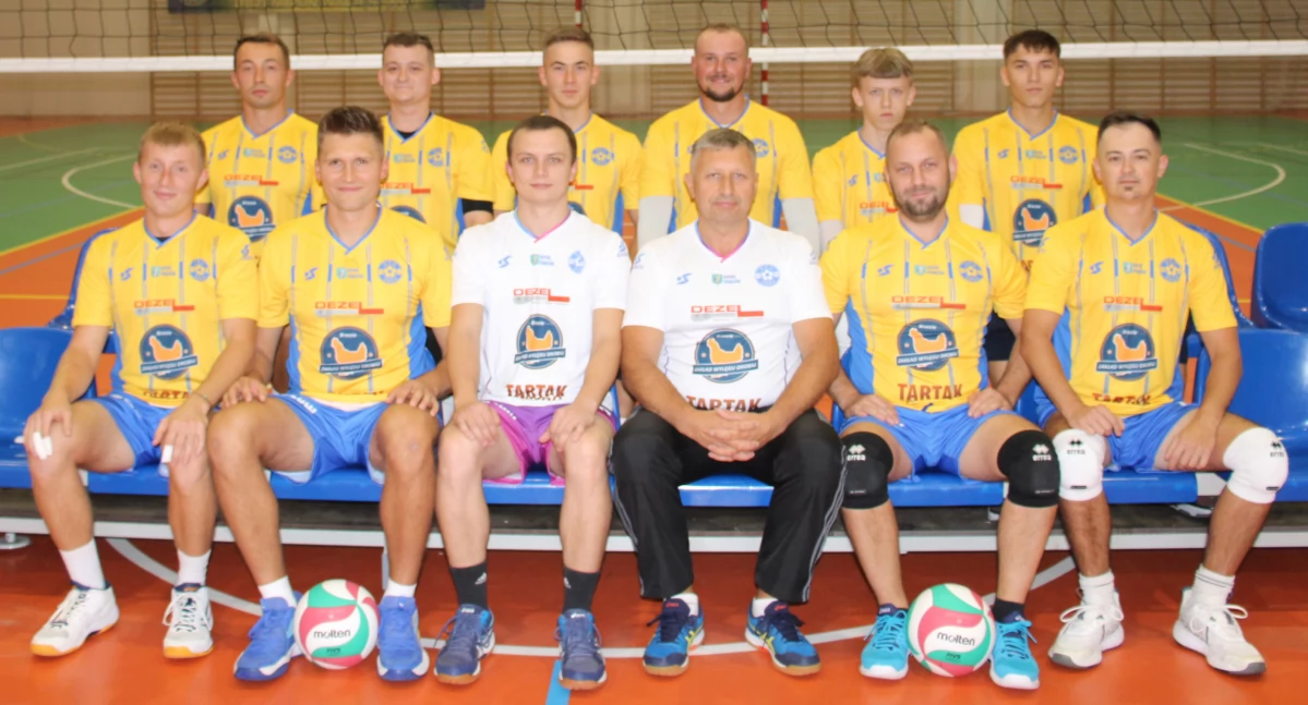 Siatkówka, Staruje świętokrzyska siatkówki mężczyzn Szykują derby gminy Pawłów - zdjęcie, fotografia