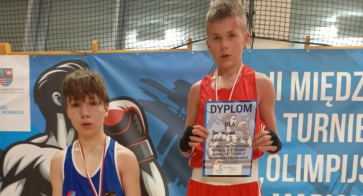 Sporty walki, Pięściarze Staru Starachowice międzywojewódzkim turnieju Olimpijskie nadzieje Dwójka debiutantów - zdjęcie, fotografia