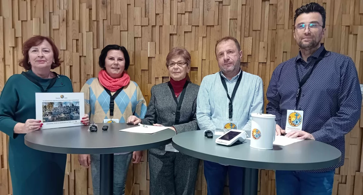 Członkowie Towarzystwa Przyjaciół Starachowic podsumowali 9. kwestę: Barbara Marek-Galowska (od lewej), Beata Wiśniewska, Wiesława Paluch, Marek Spadło, Adam Brzeziński 