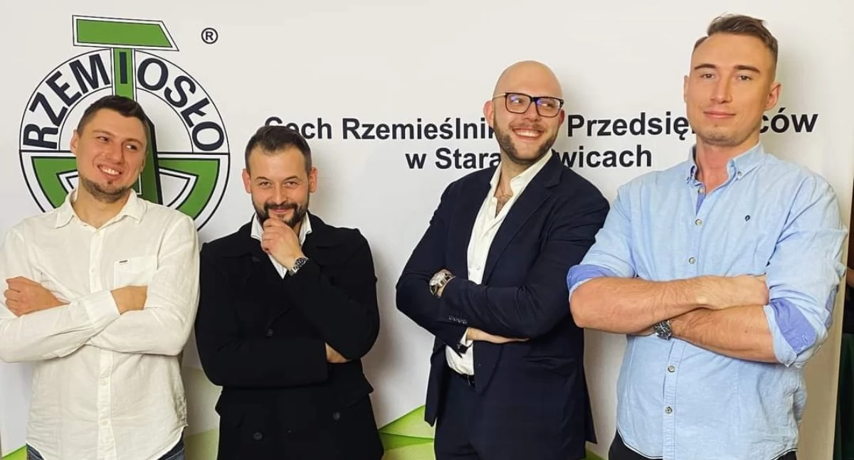 Pamiątkowe zdjęcia na ściance...