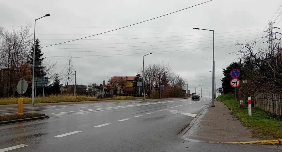Służby miejskie pracują nad rozwiązaniem problemu przy Al. Niepodległości