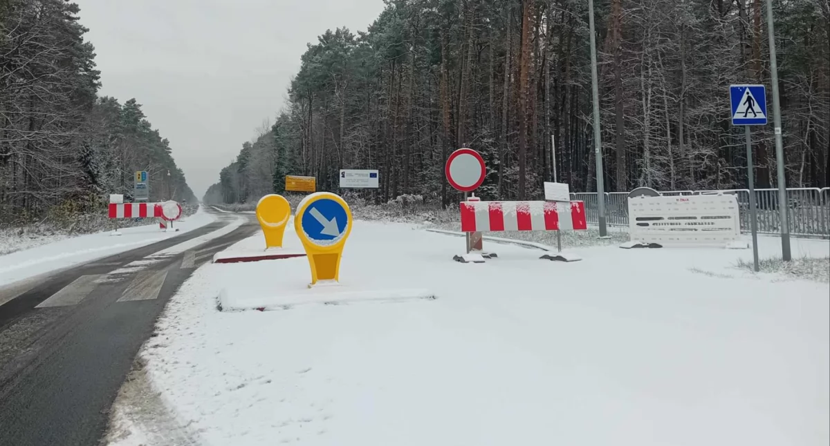 Najwcześniej na wiosnę może nastąpić korekta tymczasowej organizacji ruchu na drodze do Tychowa Starego 