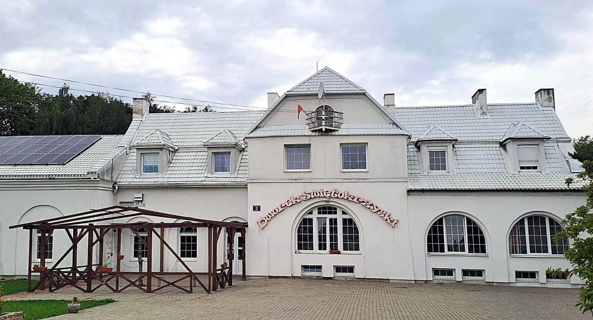 Zdjęcie odrestaurowanego, stuletniego Strażaka